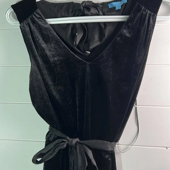 Draper James large velvet black dress. MN80 - Picture 3 of 6